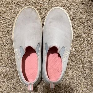Columbia PFG Slip-On Sneakers in Light Gray with Pink Insoles